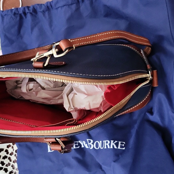 Dooney and Bourke Zip Zip sachel - Picture 6 of 8
